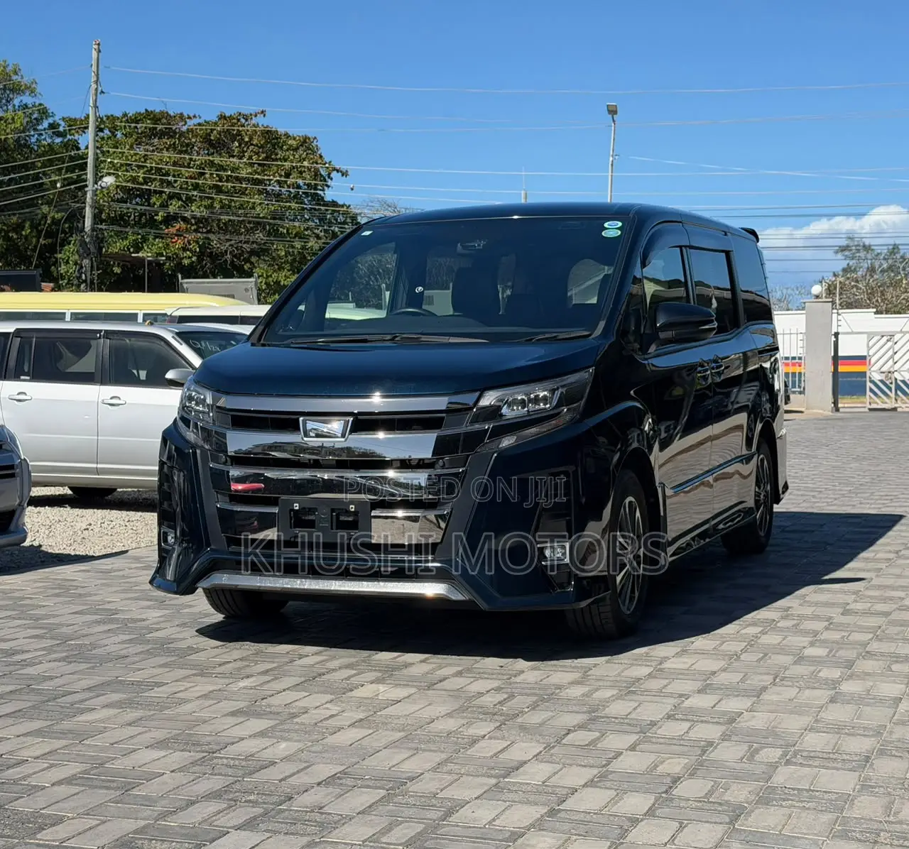 Toyota Noah 2019 Blue