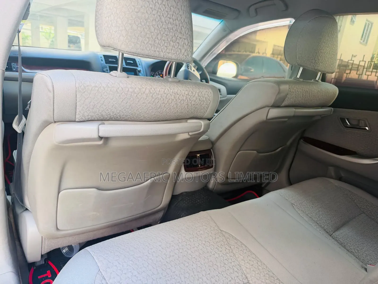 Toyota Crown 2012 Black