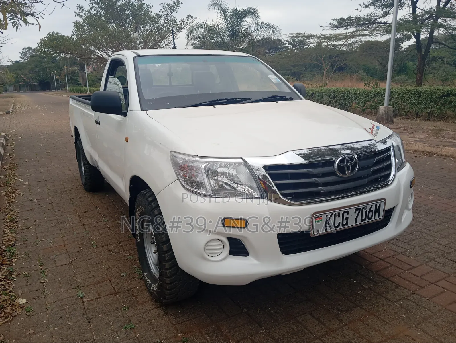 Toyota Hilux 2015 White