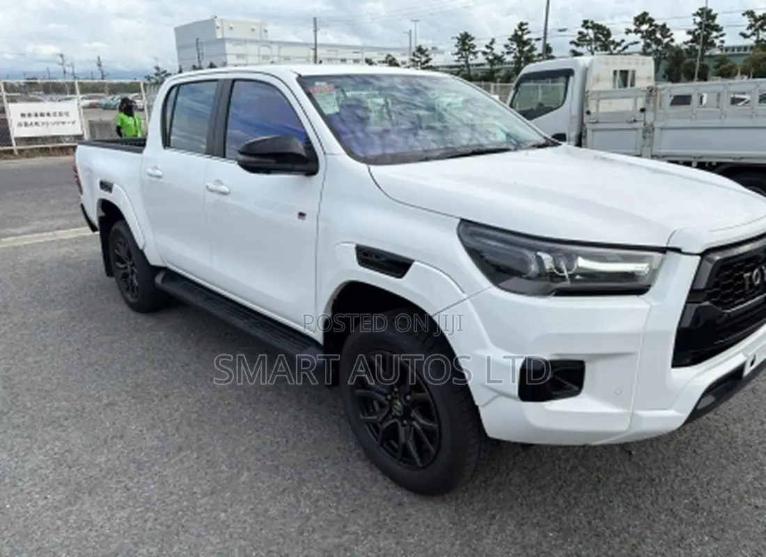 Toyota Hilux Revo Double Cab Deisel 2.4 AWD 2021