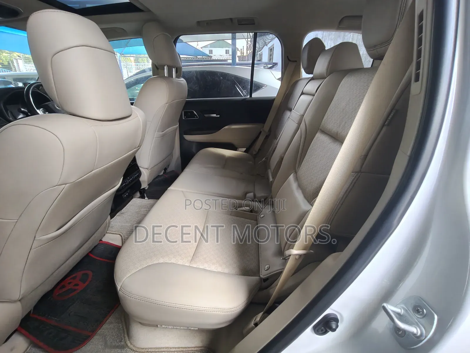 Toyota Land Cruiser 2021 White