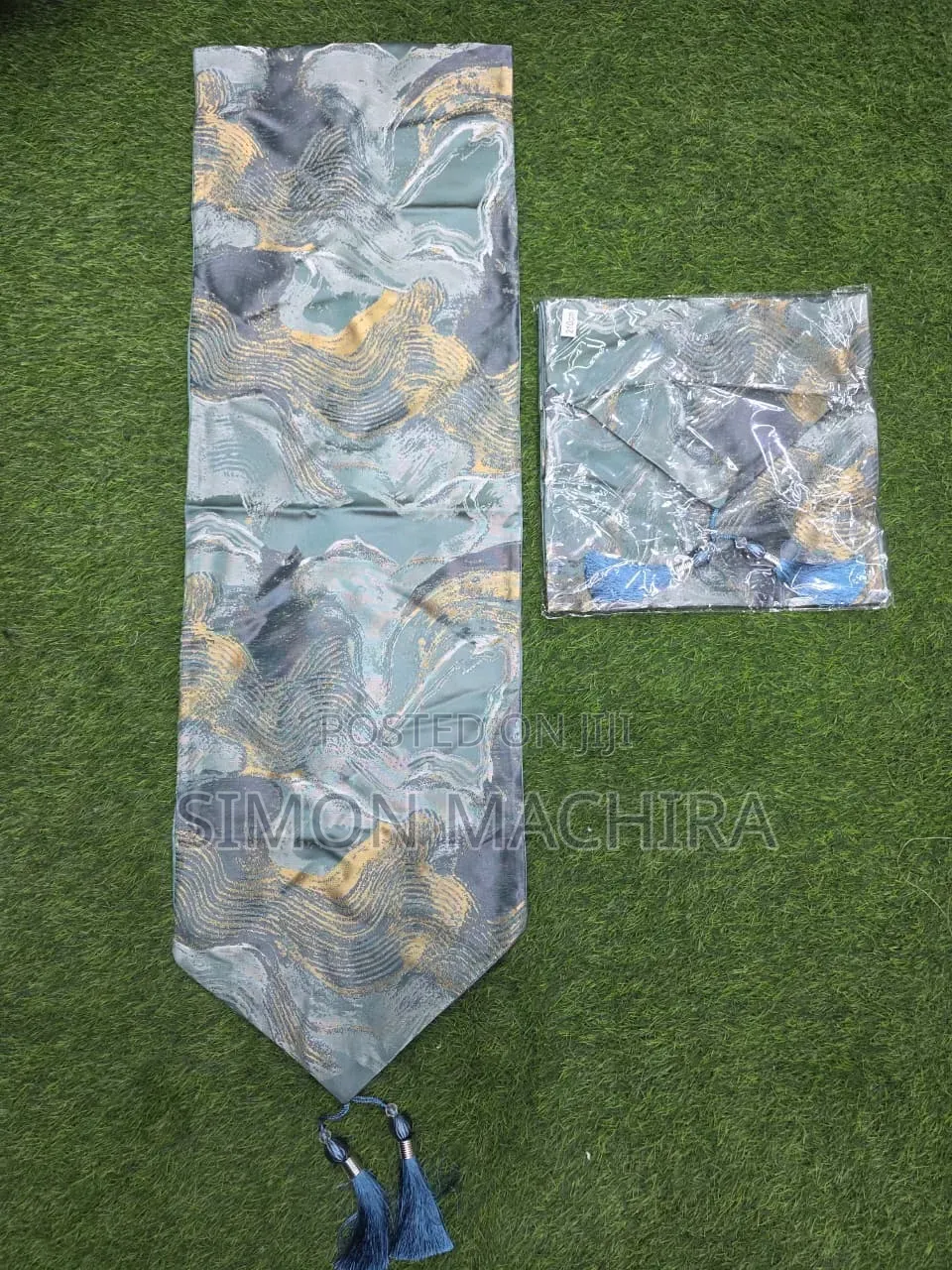 Elegant Table Runner Luxury