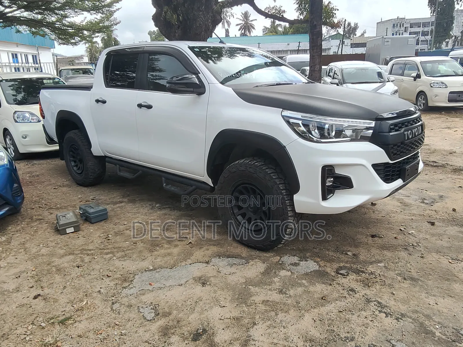 Toyota Hilux 2.8 Diesel 2020 White