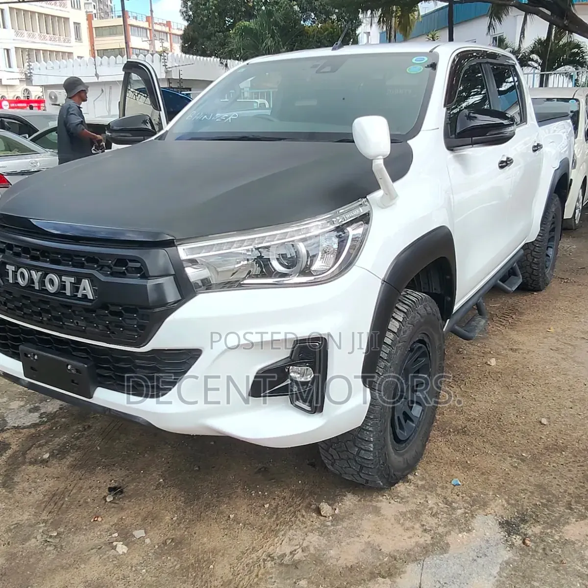 Toyota Hilux 2.8 Diesel 2020 White