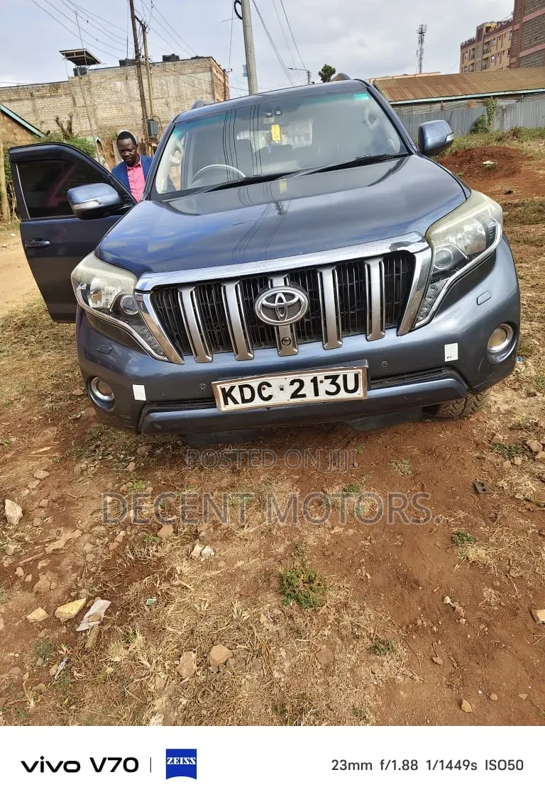 Toyota Land Cruiser Prado 2014 Gray