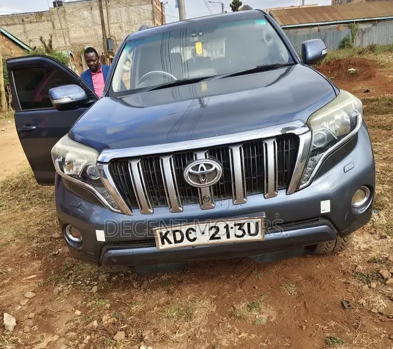 Toyota Land Cruiser Prado 2014 Gray