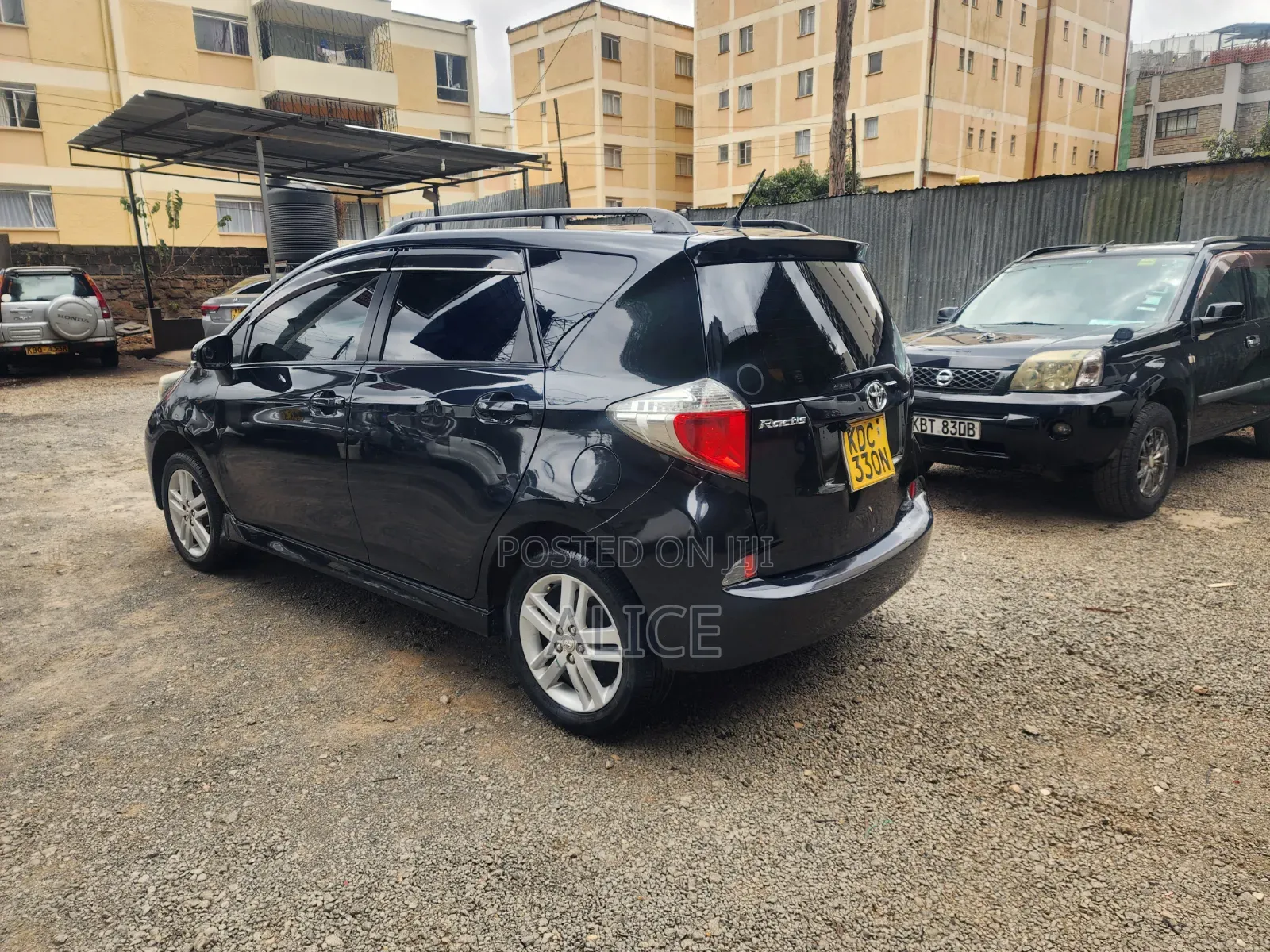 Toyota Ractis 2014 Black