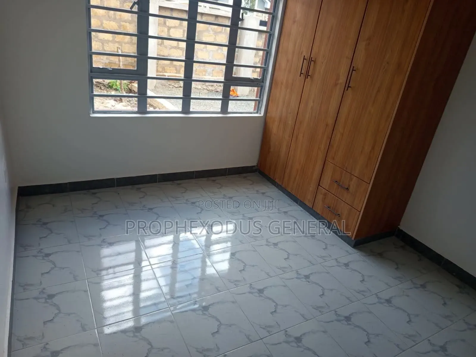 3bdrm Bungalow in Matasia for sale