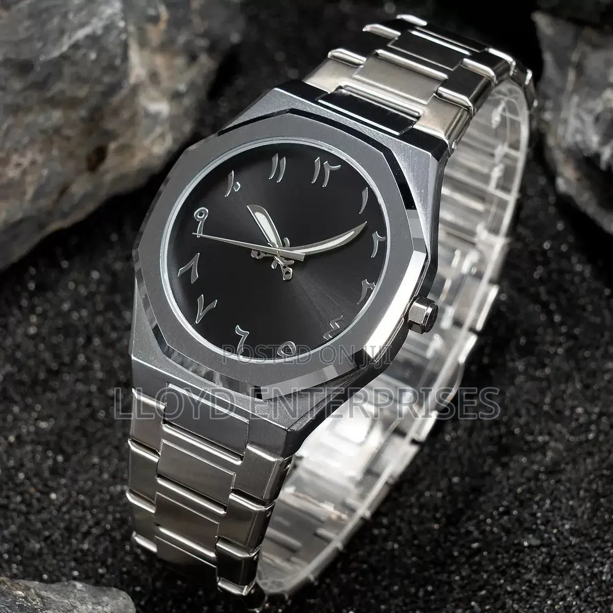 Arabic Aura Watch