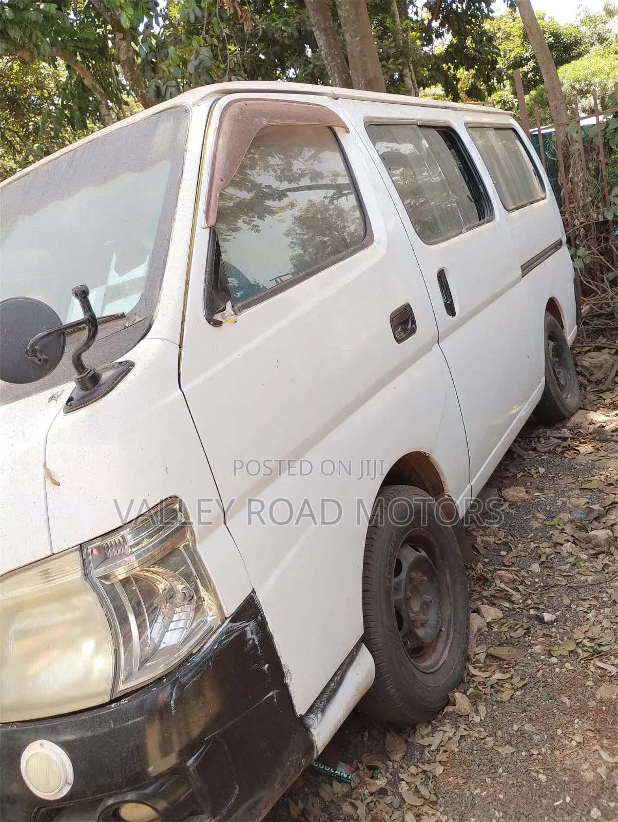 Nissan Caravan 2012 White