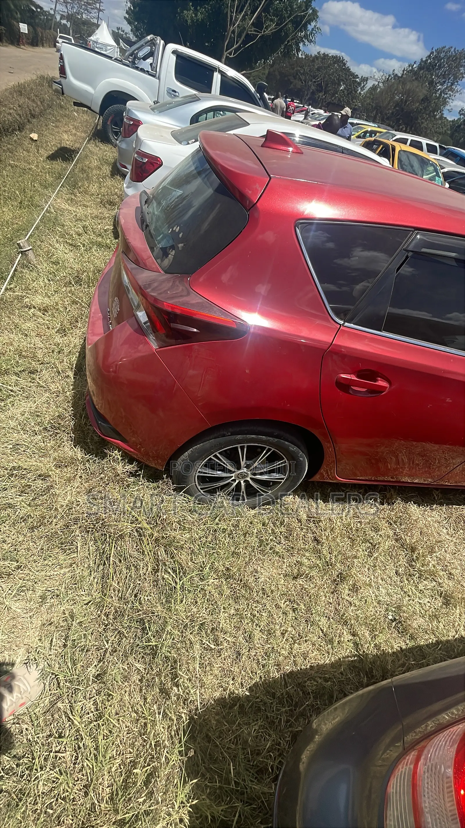 Toyota Auris 2016 Red
