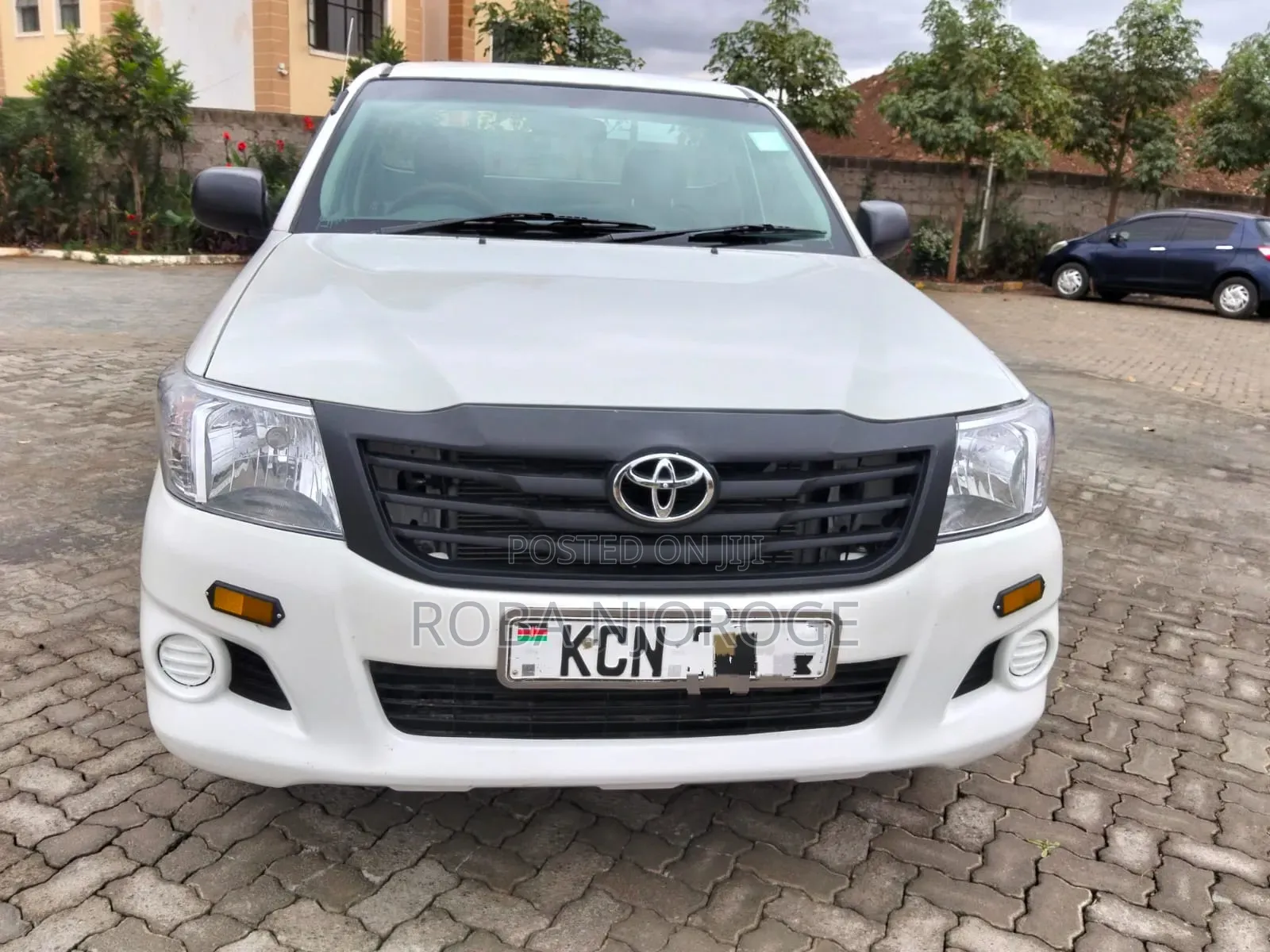 Toyota Hilux 2.5 D-4D SRX 2011 Pearl
