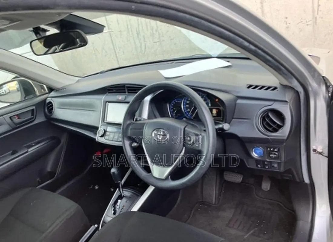 Toyota Corolla Fielder 1.5 Hybrid FWD 2020