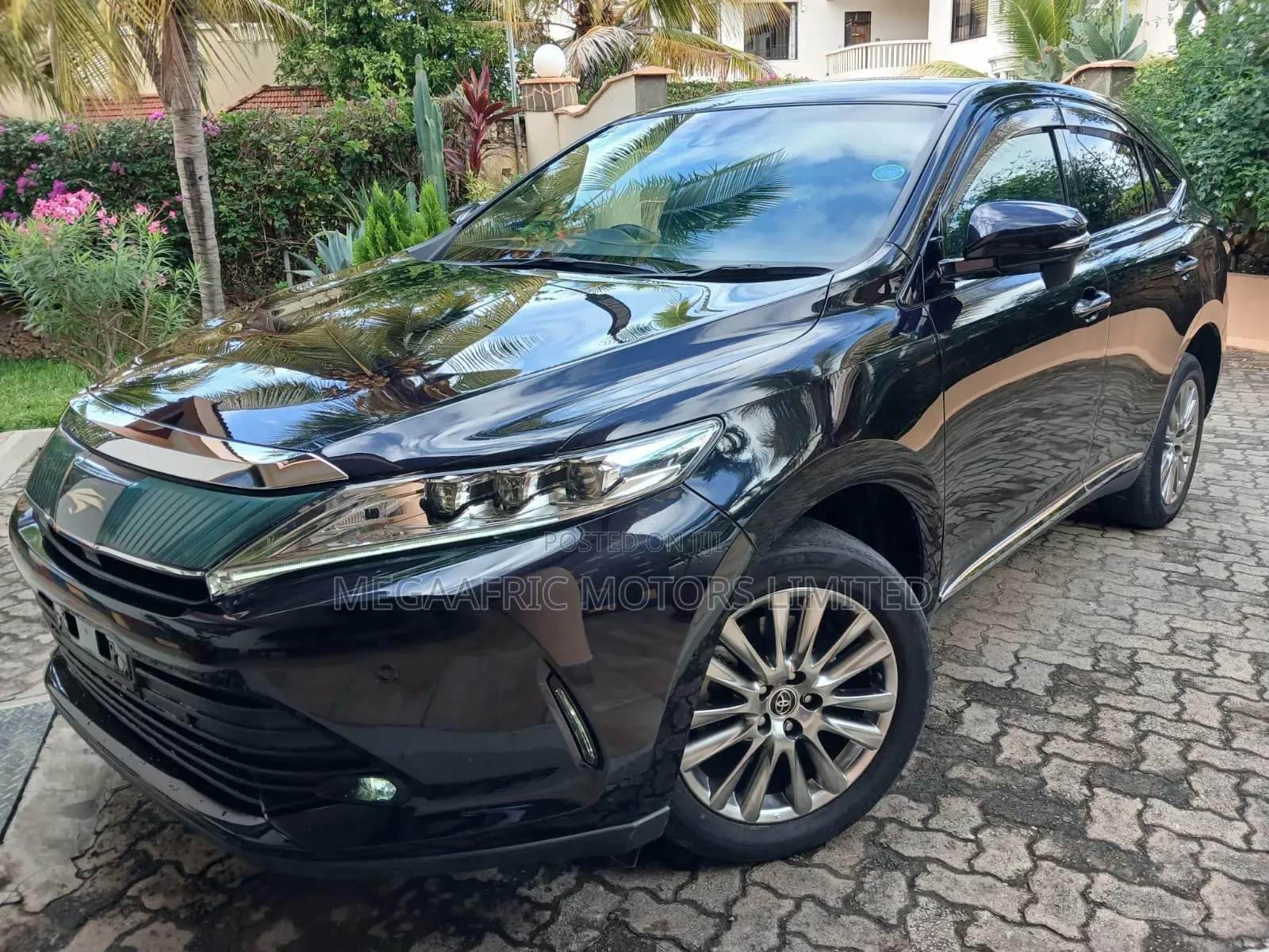 Toyota Harrier 2019 Black