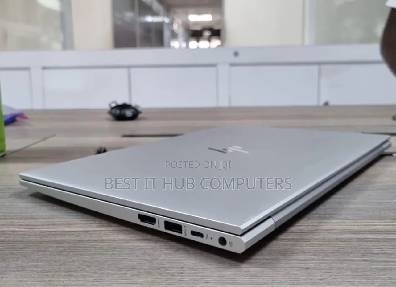 Laptop HP EliteBook 640 G10 16GB Intel Core i7 SSD 512GB