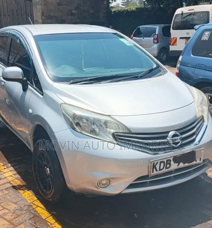 Nissan Note 2013 Silver