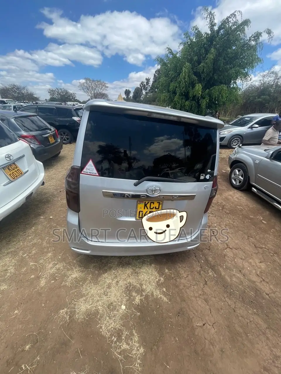 Toyota Noah 2009 Silver