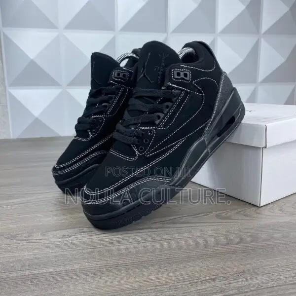 Jordan 3 Cactus Jack X Travis Scott Black and White