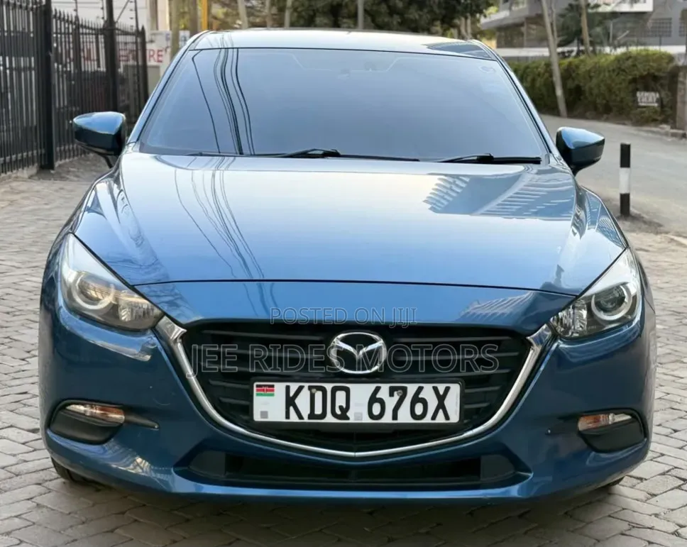 Mazda Axela 2016 Blue