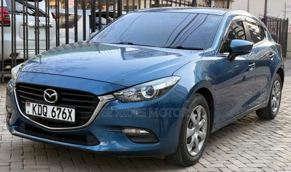 Mazda Axela 2016 Blue