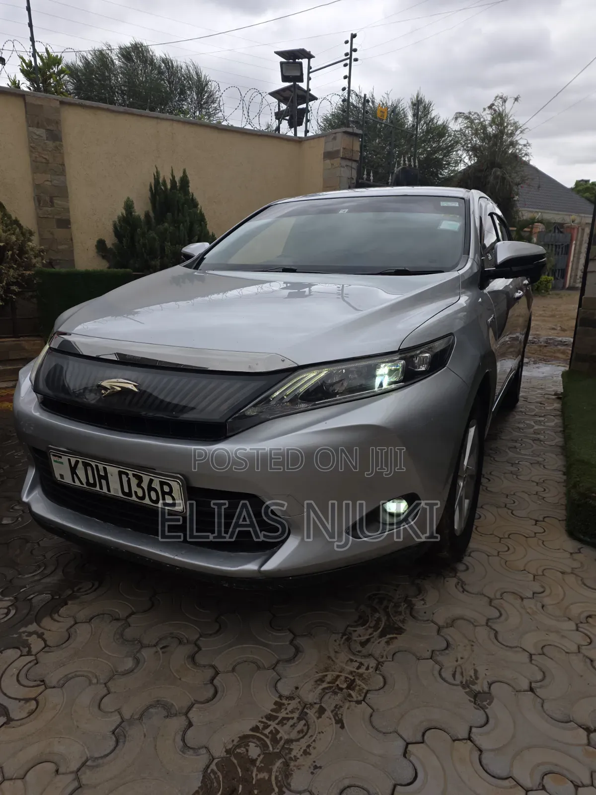 Toyota Harrier 2.0 4WD 2016 Silver