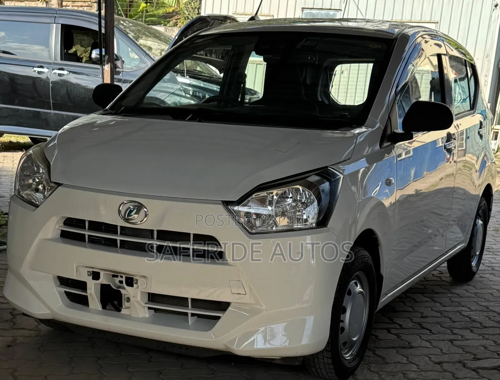 Daihatsu Mira 2019 White