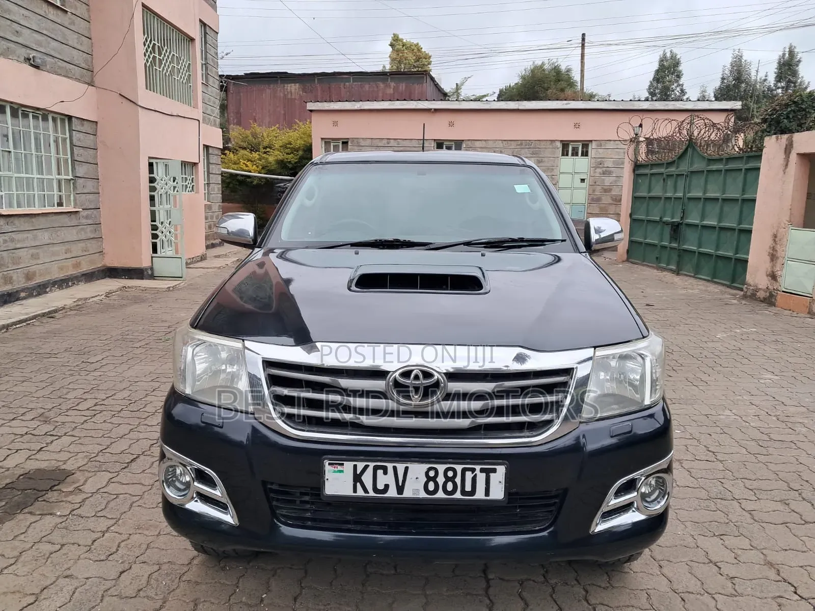 Toyota Hilux 3.0 D-4D 4x4 2013 Black