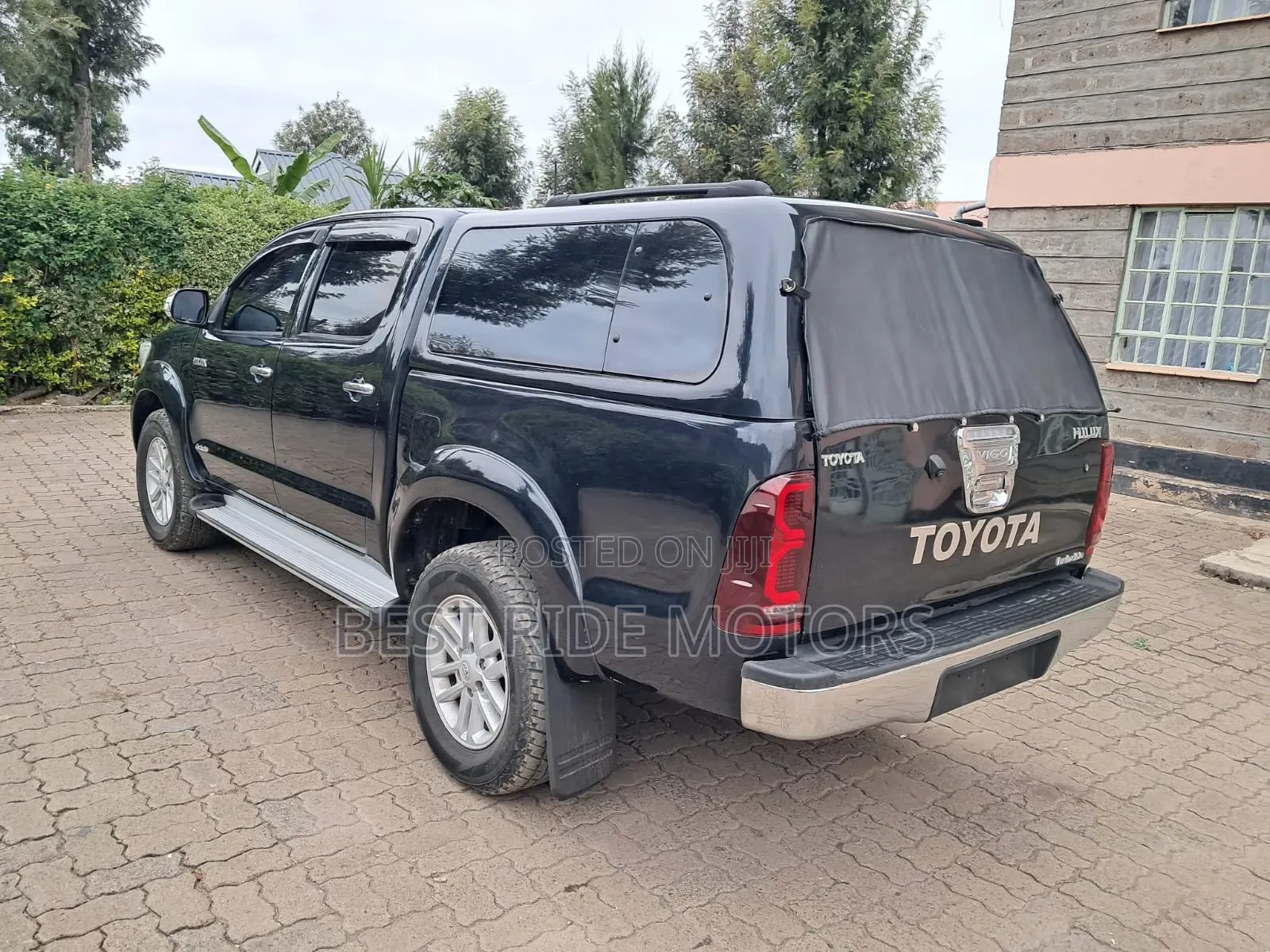 Toyota Hilux 3.0 D-4D 4x4 2013 Black