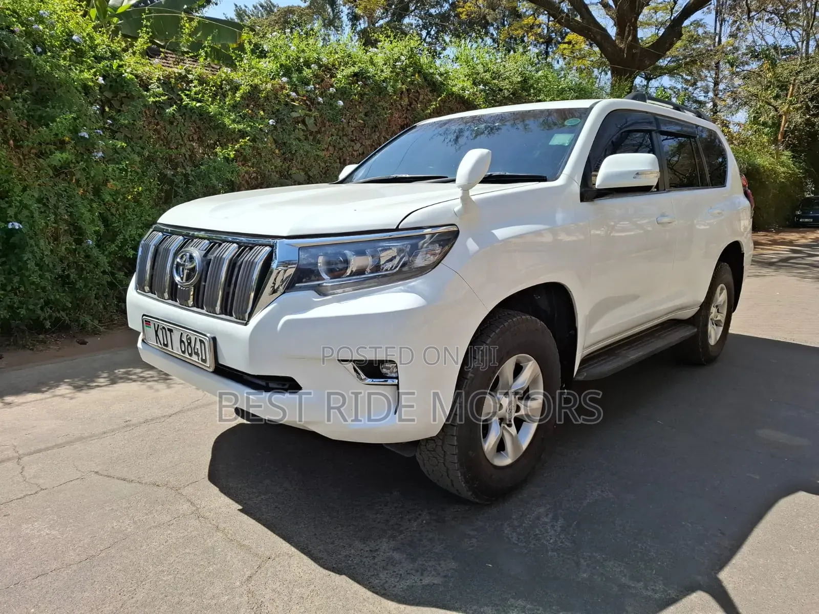 Toyota Land Cruiser Prado 2.7 i 2011 White