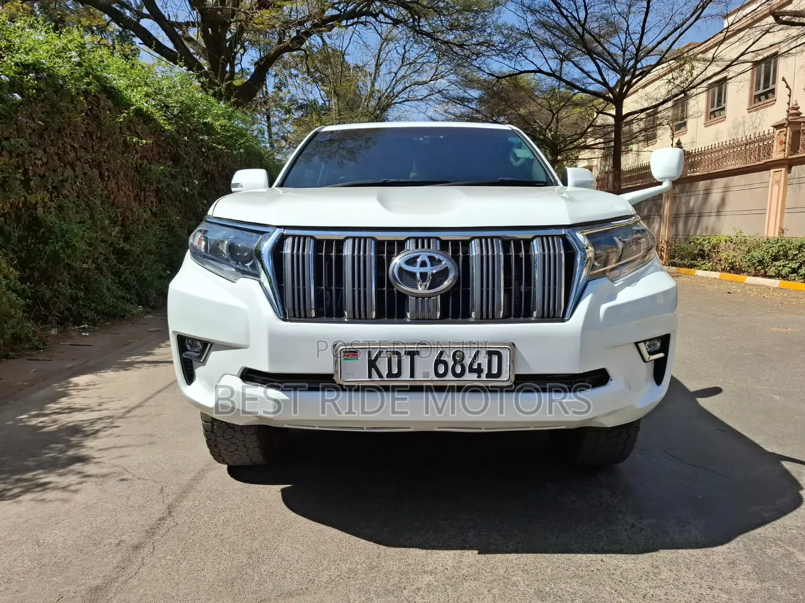 Toyota Land Cruiser Prado 2.7 i 2011 White