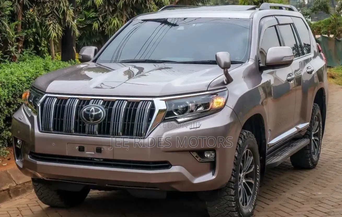 Toyota Land Cruiser Prado 2018 Brown