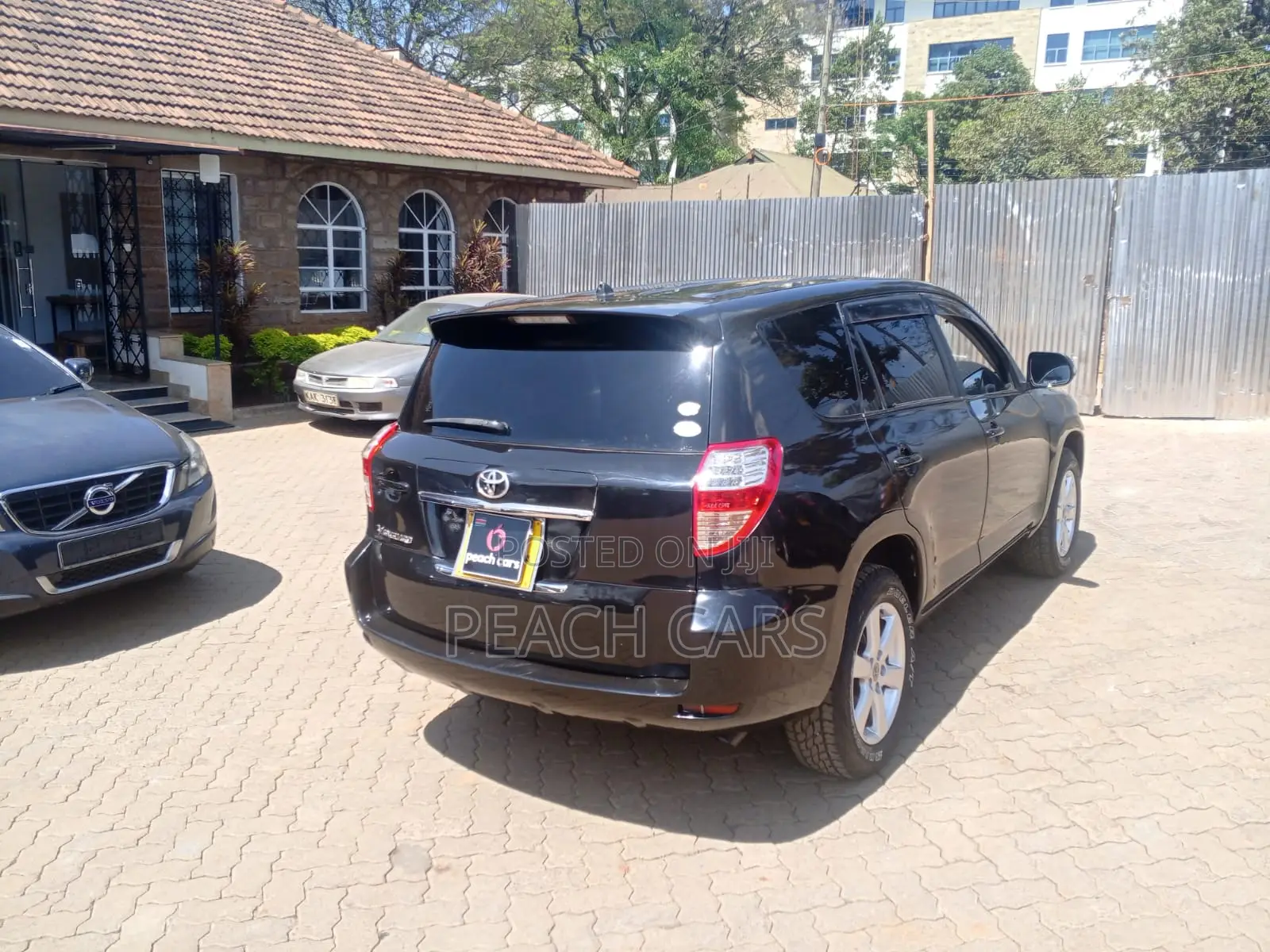 Toyota Vanguard 2010 Black