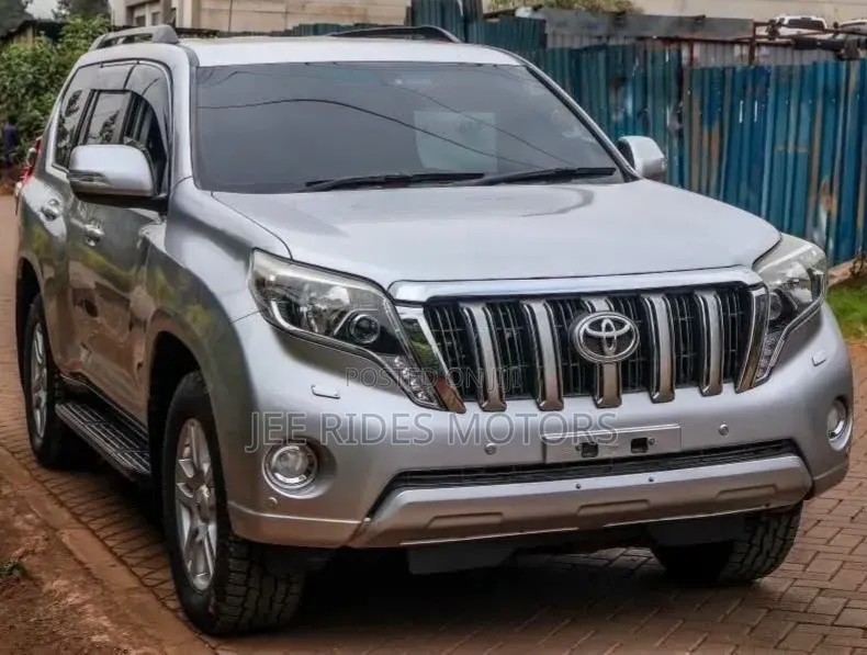 Toyota Land Cruiser Prado 2012
