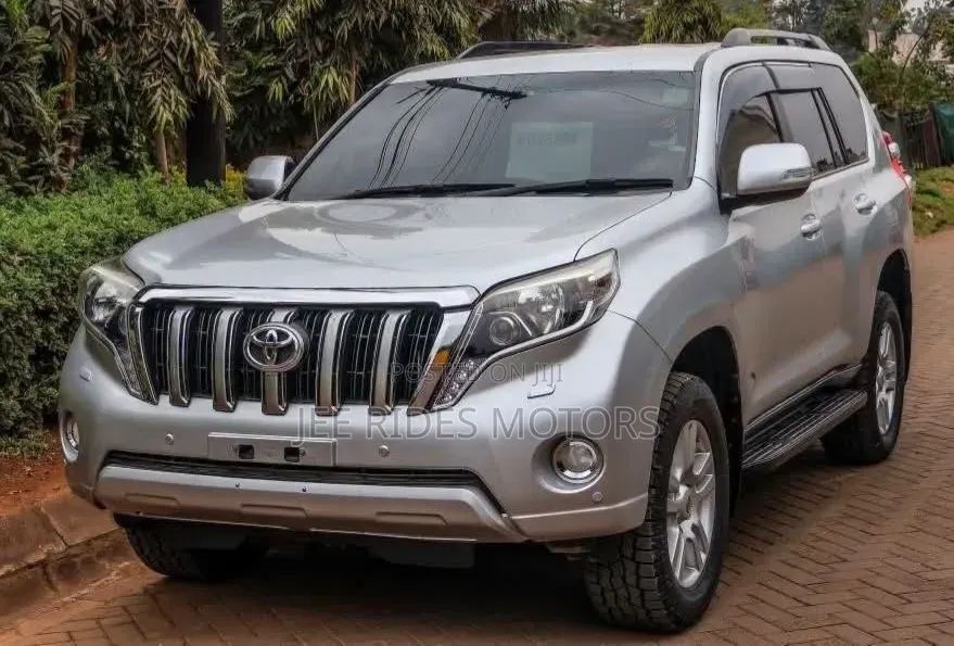 Toyota Land Cruiser Prado 2012