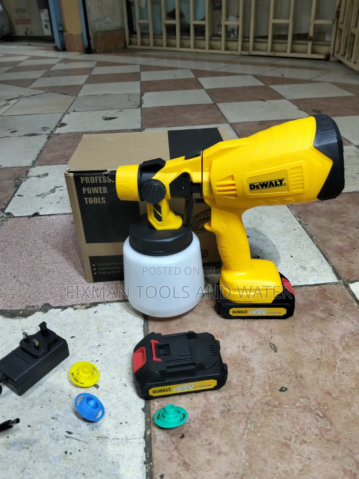 Dewalt Rechargeable Fine Paint Sprayer Machine 88V 2 Battery