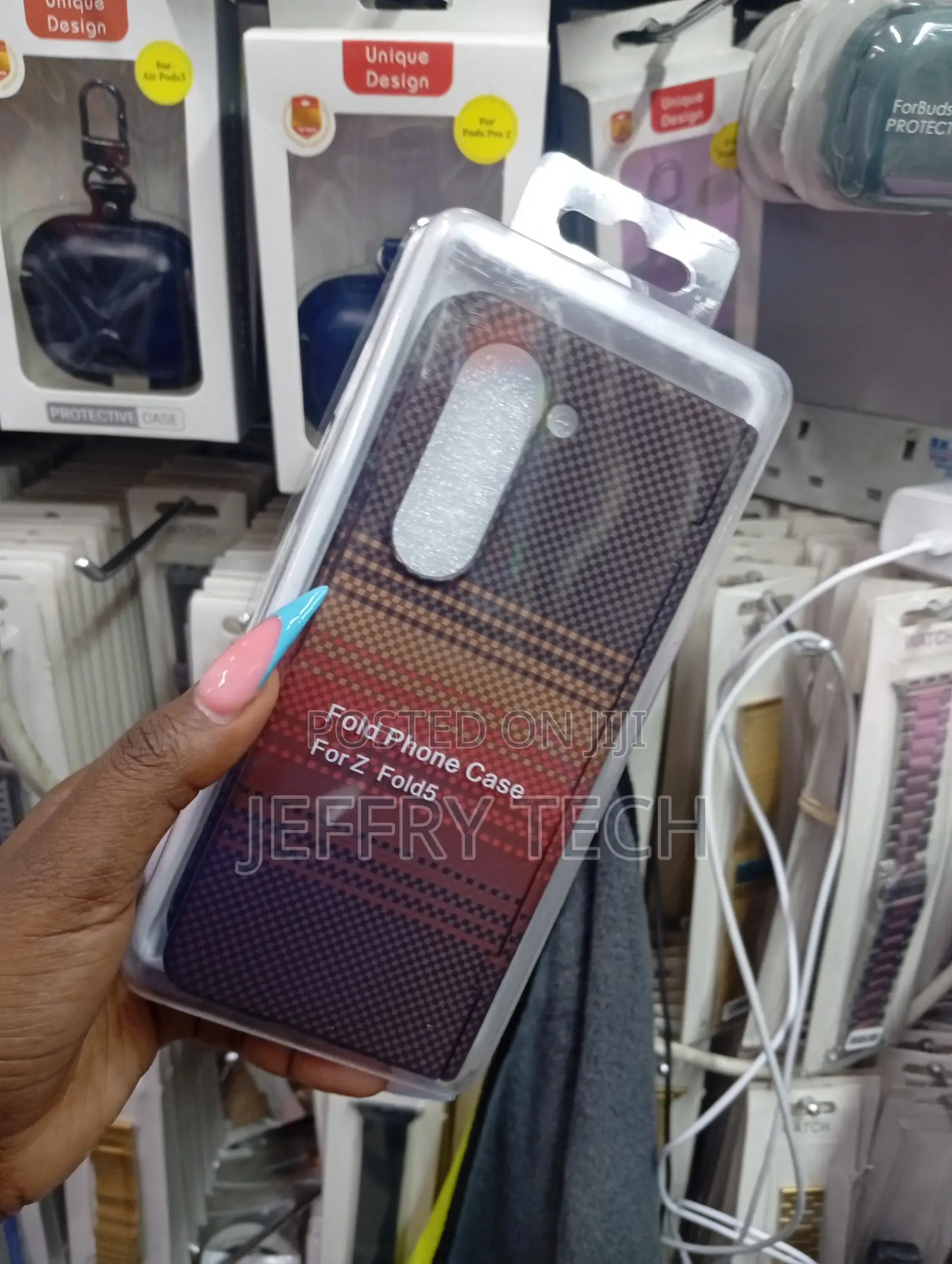 Carbon-Fiber Protective Back Case for the Samsung Galaxy Z Fold 5.