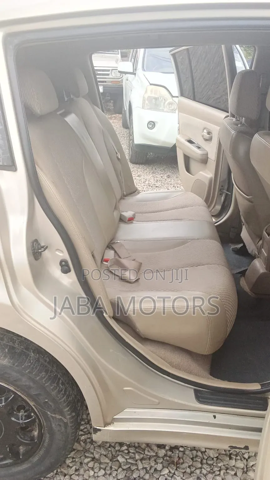 Nissan Tiida 2012 Gray