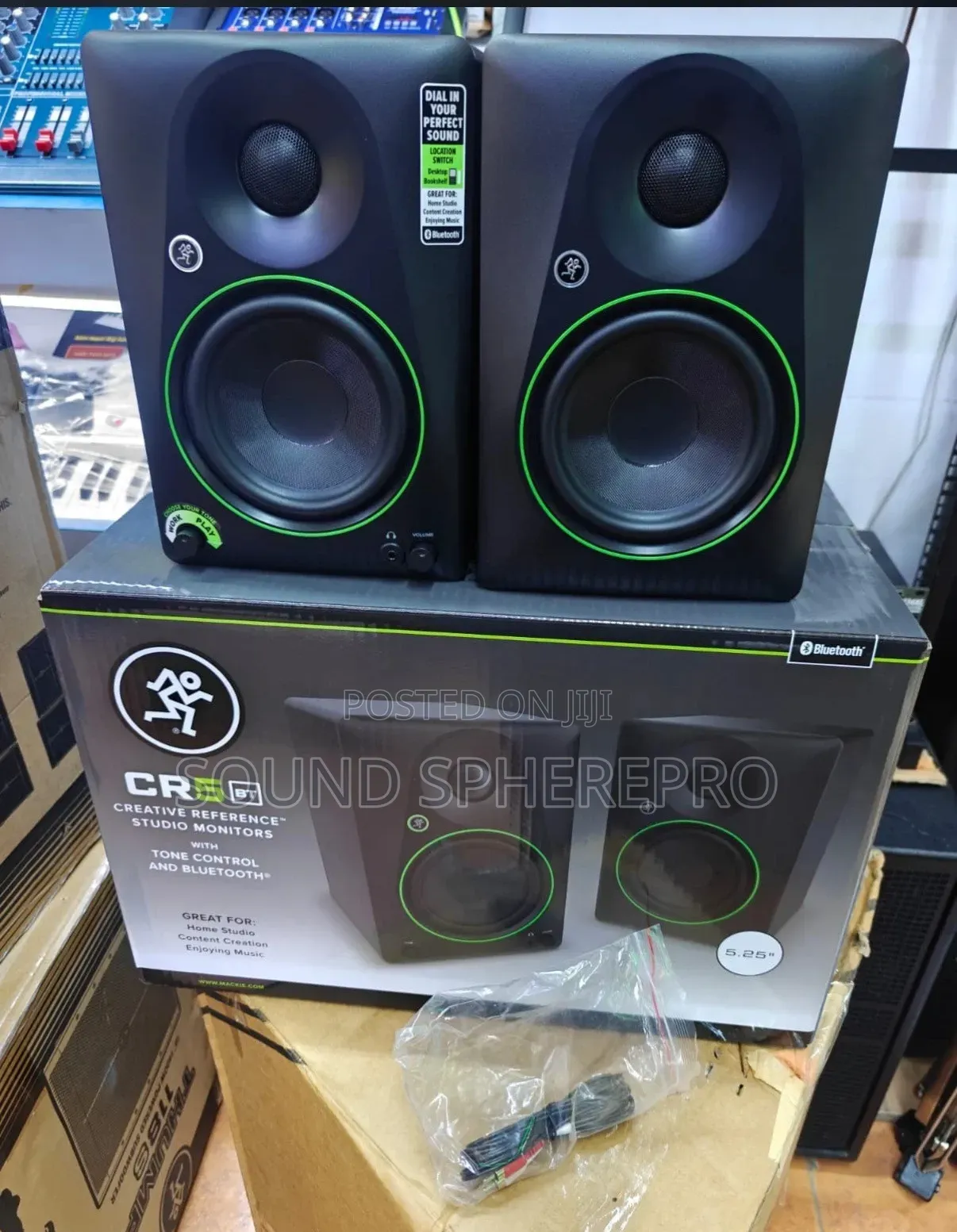 CR5 5.25 Monitor Studio