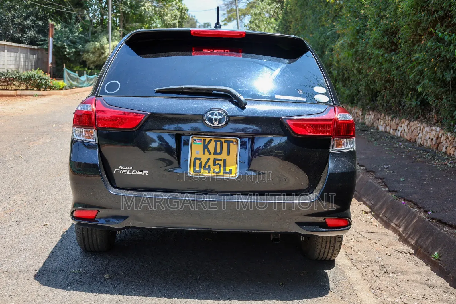 Toyota Corolla Fielder 2018 Black