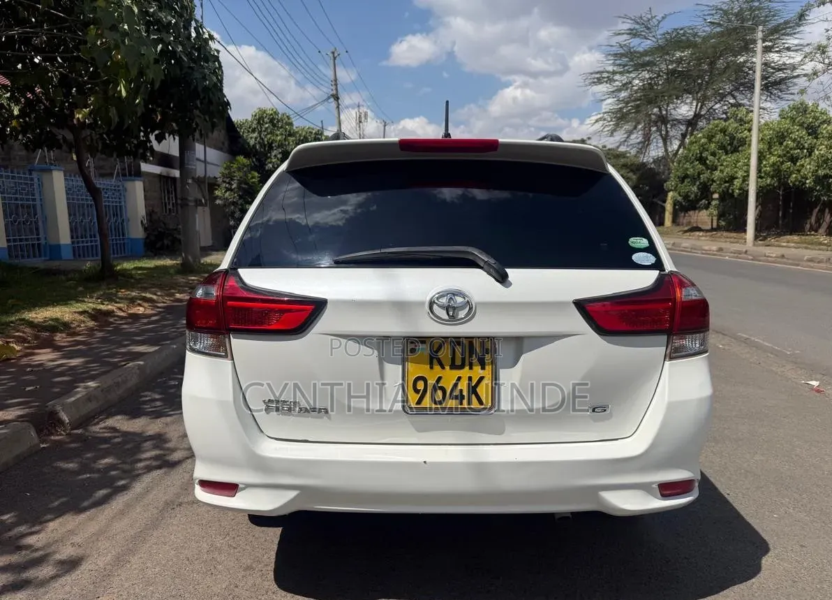 Toyota Corolla Fielder 2016 White