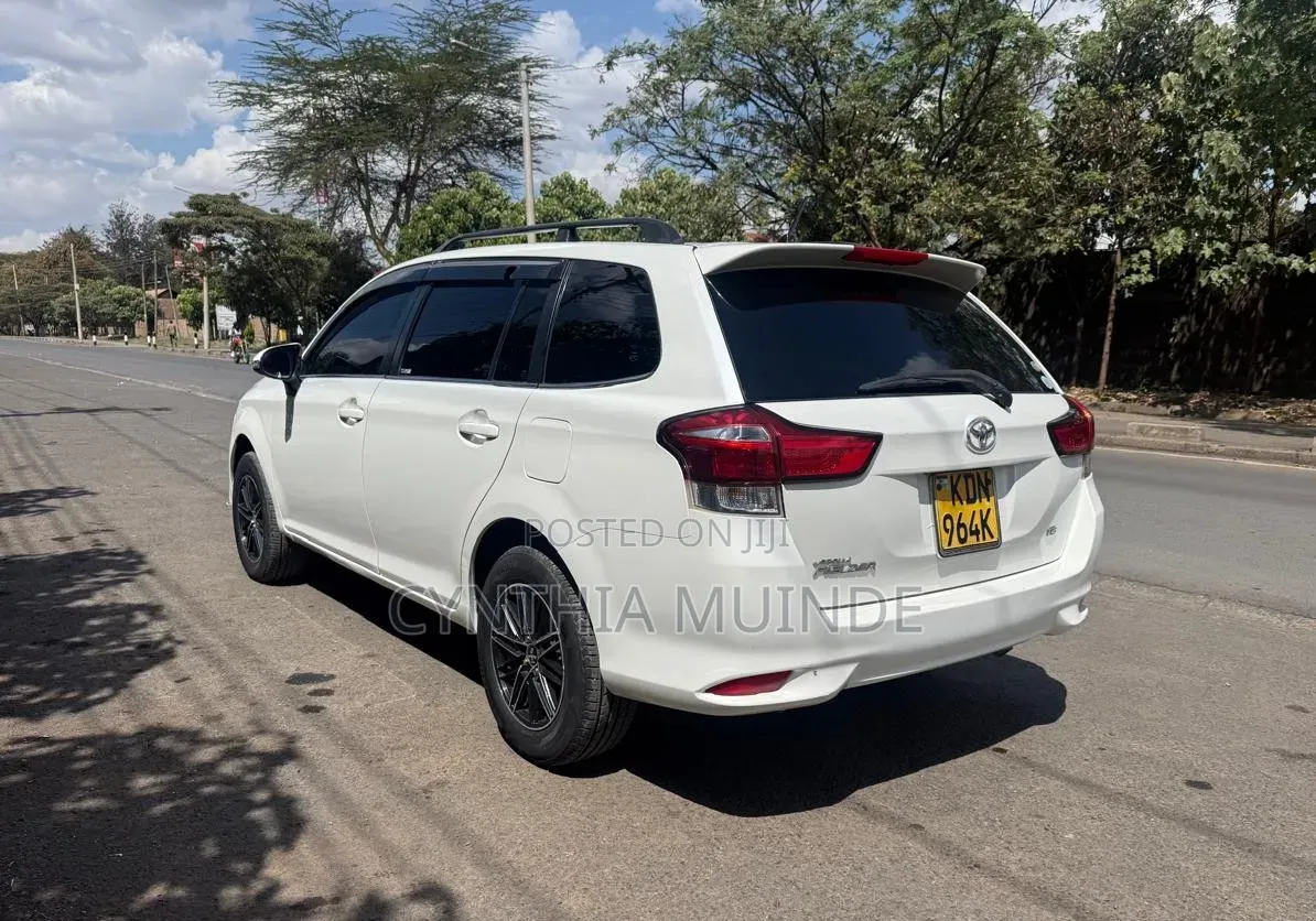 Toyota Corolla Fielder 2016 White