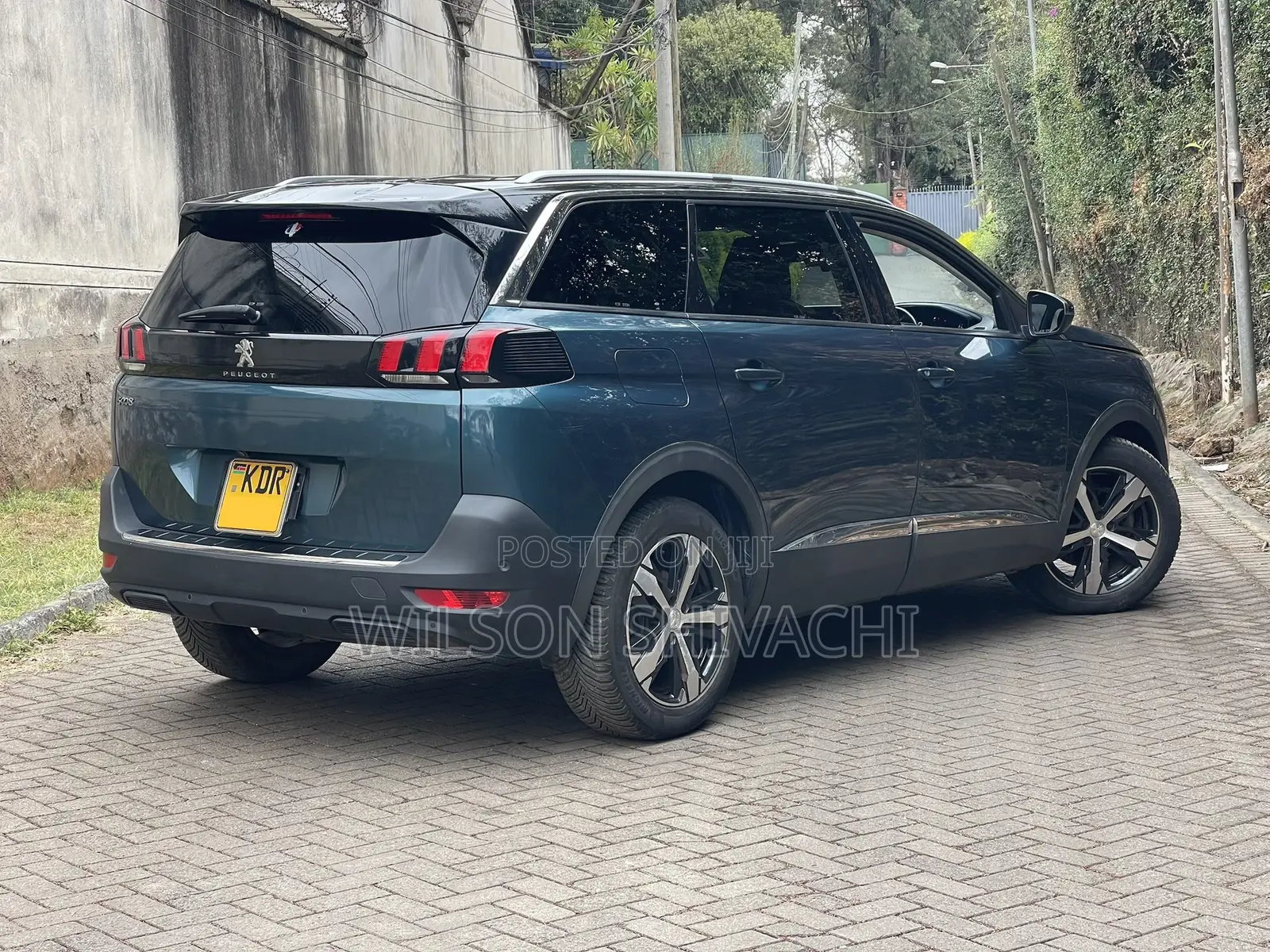 Peugeot 5008 2017 Blue