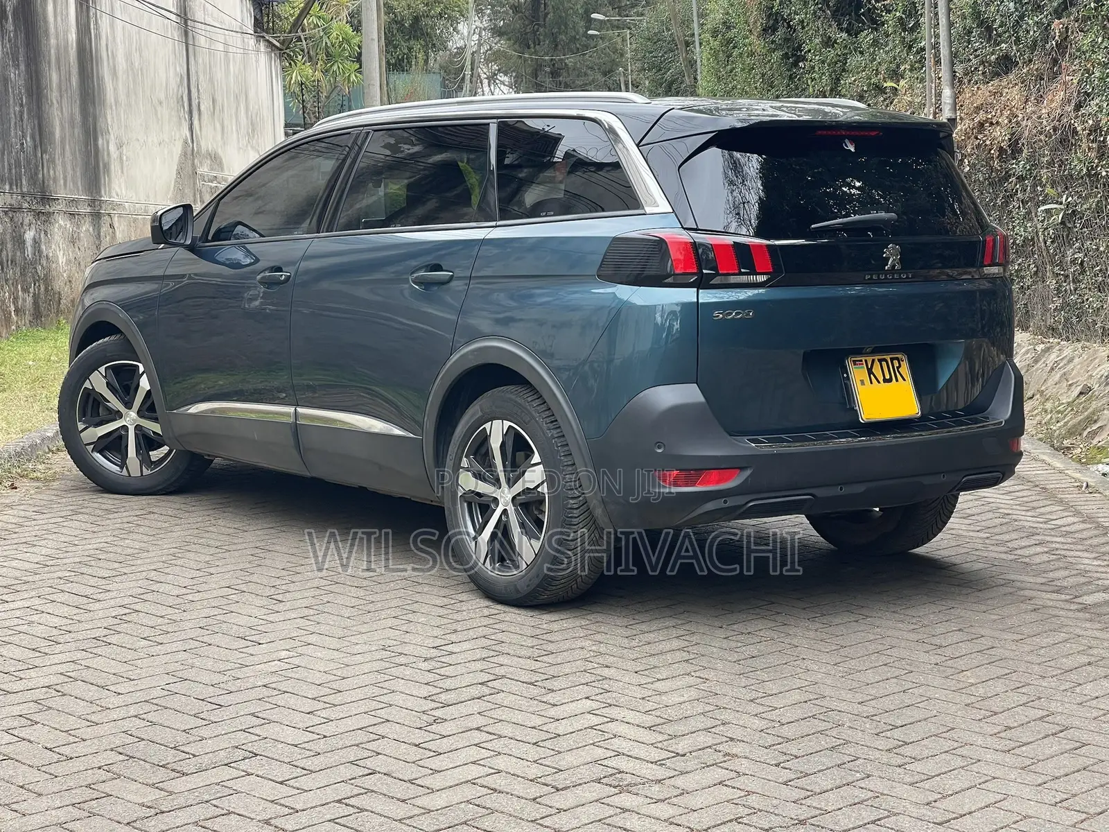 Peugeot 5008 2017 Blue