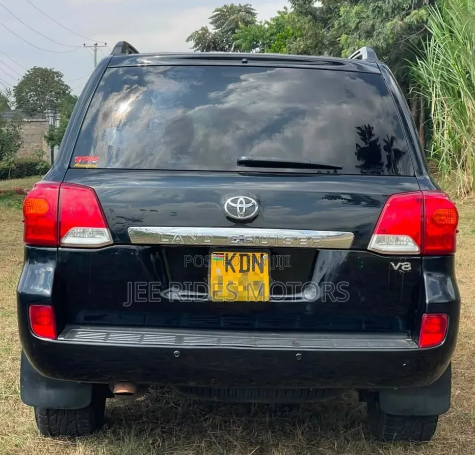 Toyota Land Cruiser 2014 Matt Black