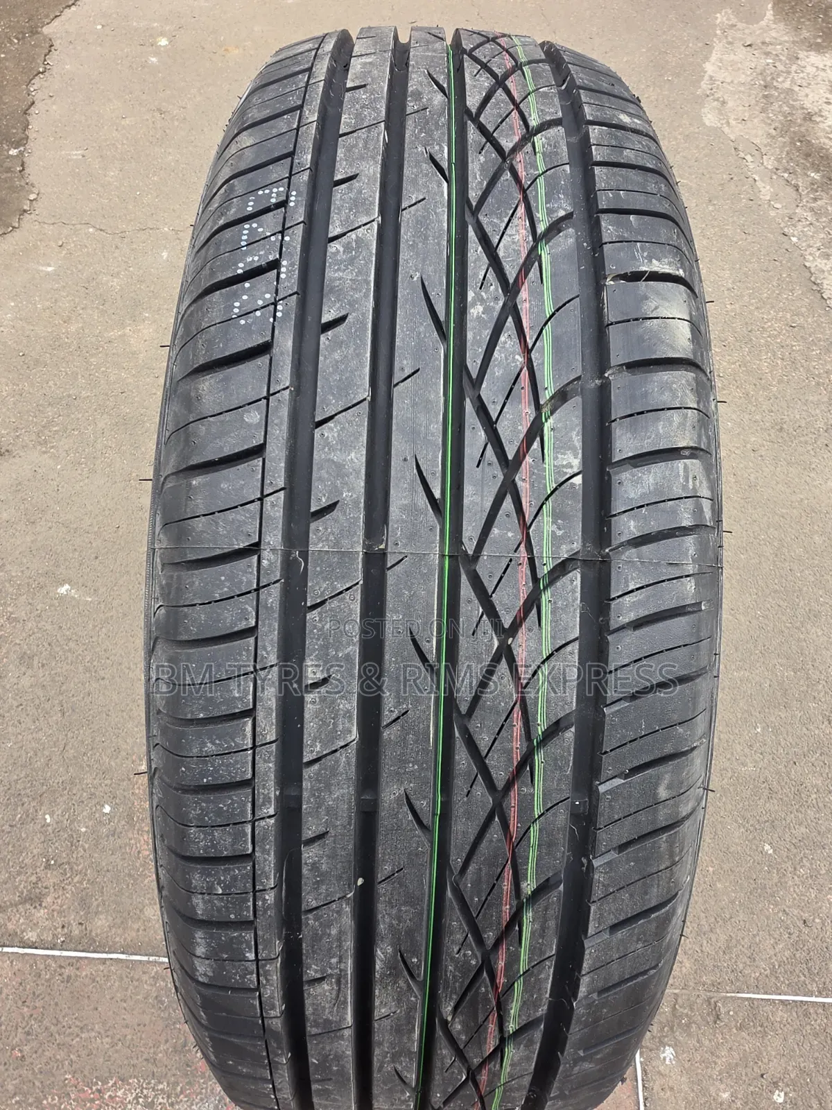 225 /60 R18 Comforser TIRES (HIGHWAY)