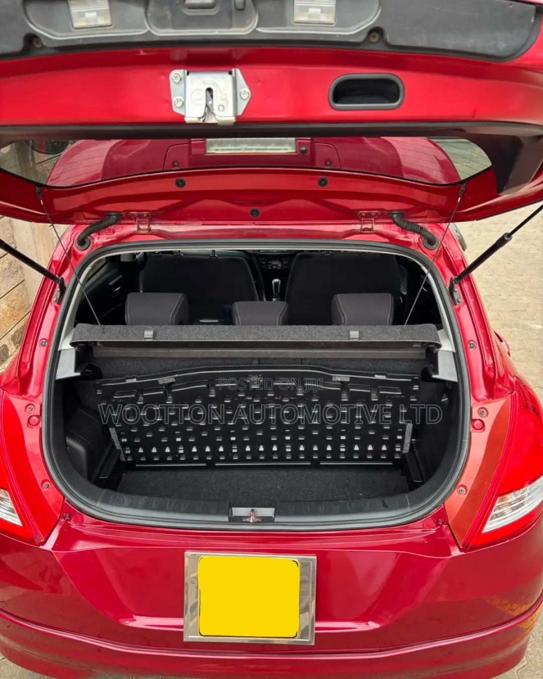 Suzuki Swift 2016 Red