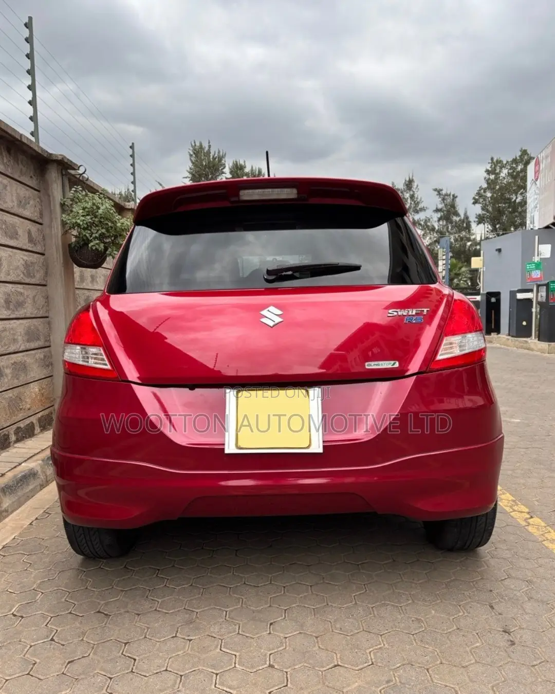 Suzuki Swift 2016 Red