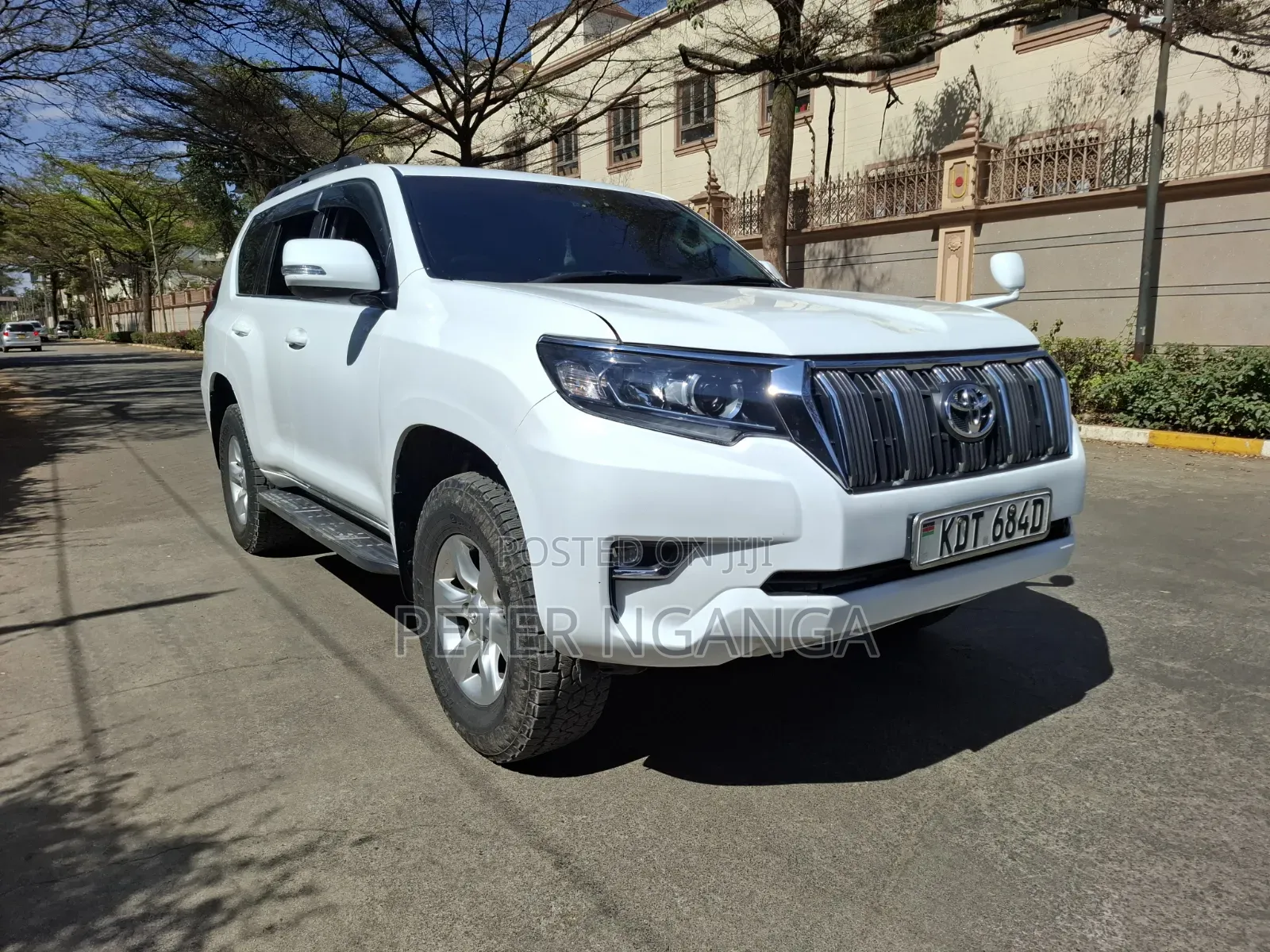 Toyota Land Cruiser Prado 2.7 i 2012 White