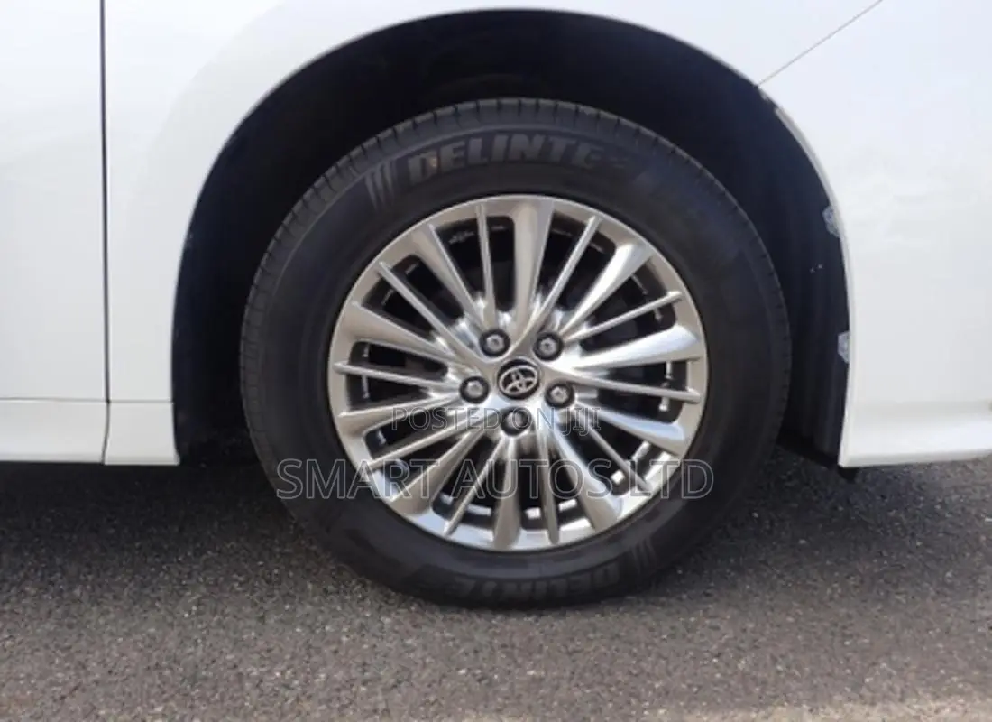 Toyota Alphard 2.5 Hybrid AWD 2019 Pearl