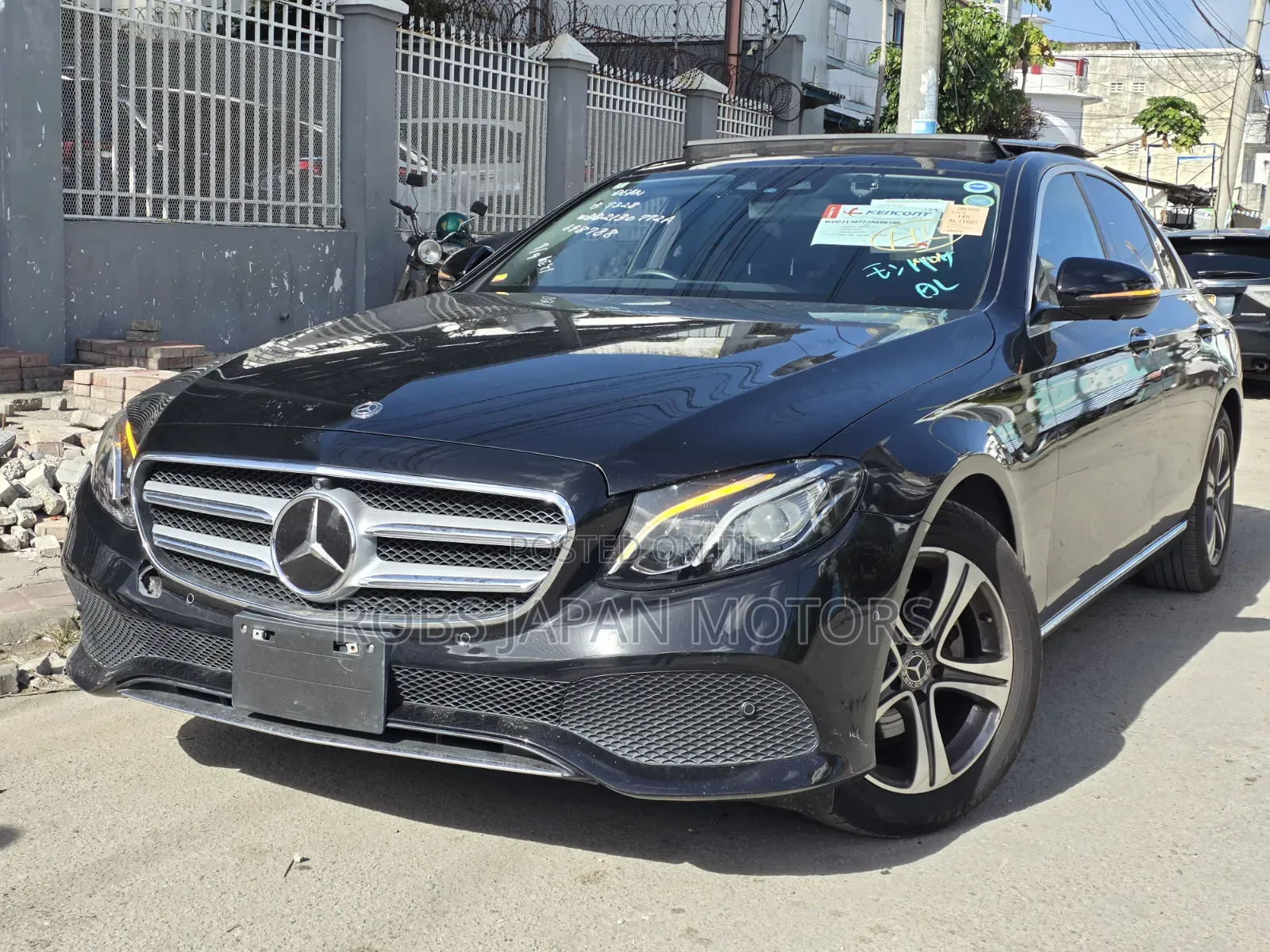 Mercedes-Benz E200 2020 Black